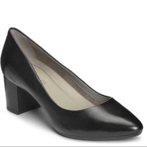 Never worn!! AEROSOLES Work pump.